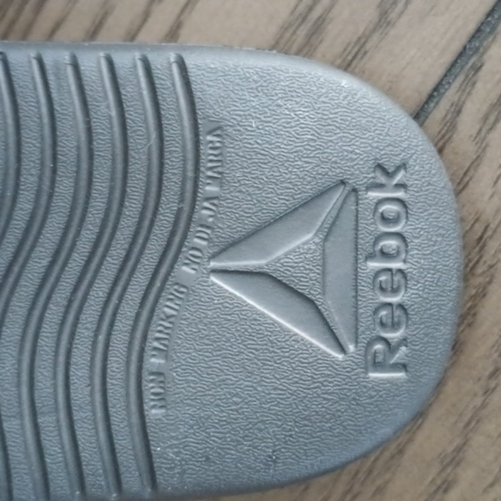 Reebok Women's Performance Memory Foam Slides  Black& White  Various Sizes  NWT - Picture 11 of 12